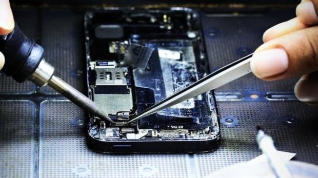 RIEN CELLULAR: Solusi HP Terbaik di Cilacap yang Tak Terbantahkan